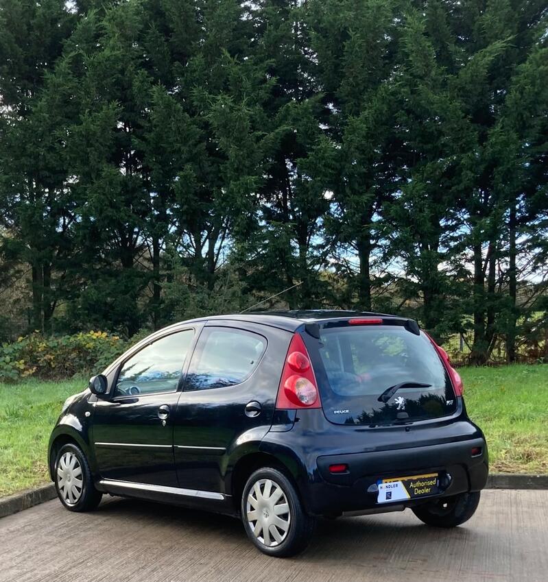PEUGEOT 107