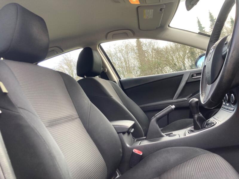 MAZDA MAZDA3