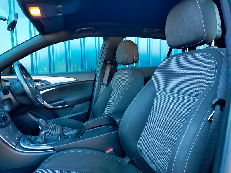 VAUXHALL INSIGNIA