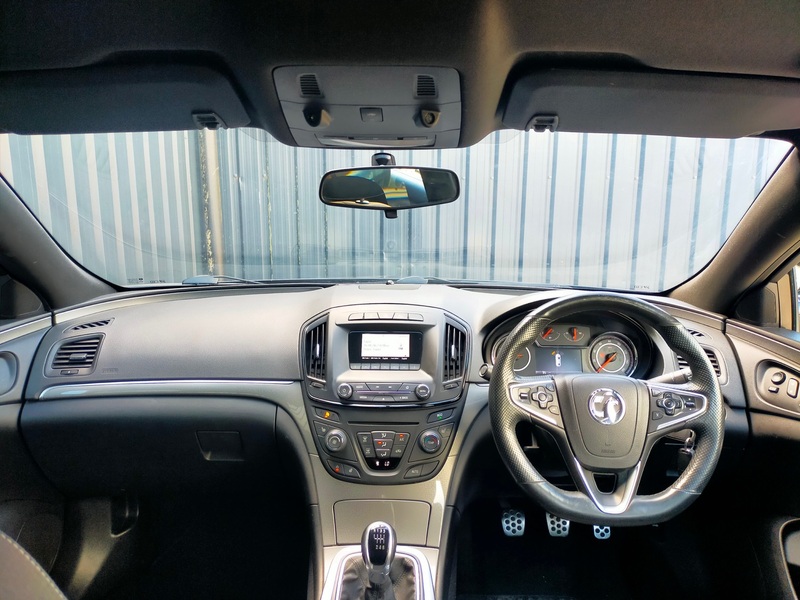 VAUXHALL INSIGNIA
