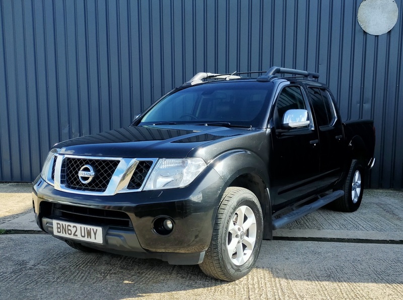 View NISSAN NAVARA DCI TEKNA 4X4 SHR DCB