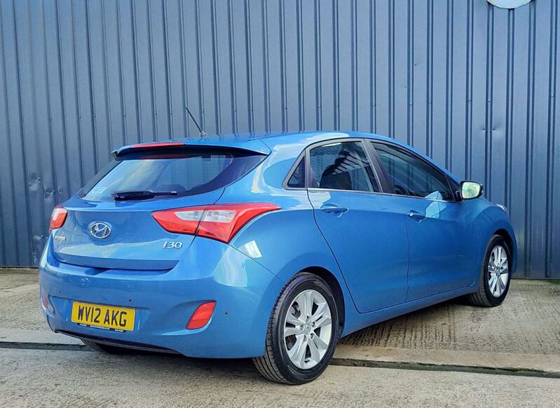 HYUNDAI I30
