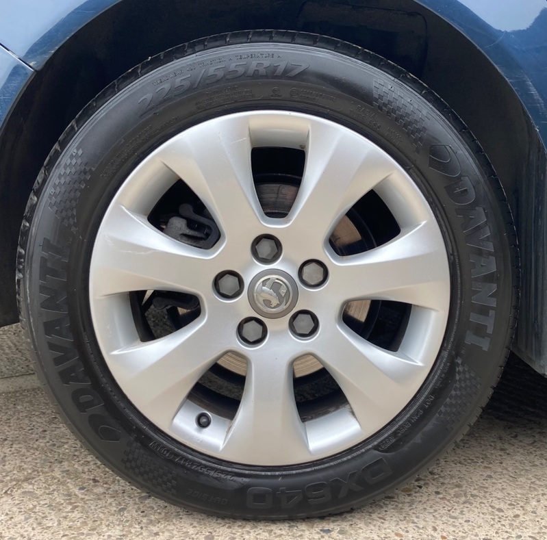 VAUXHALL INSIGNIA
