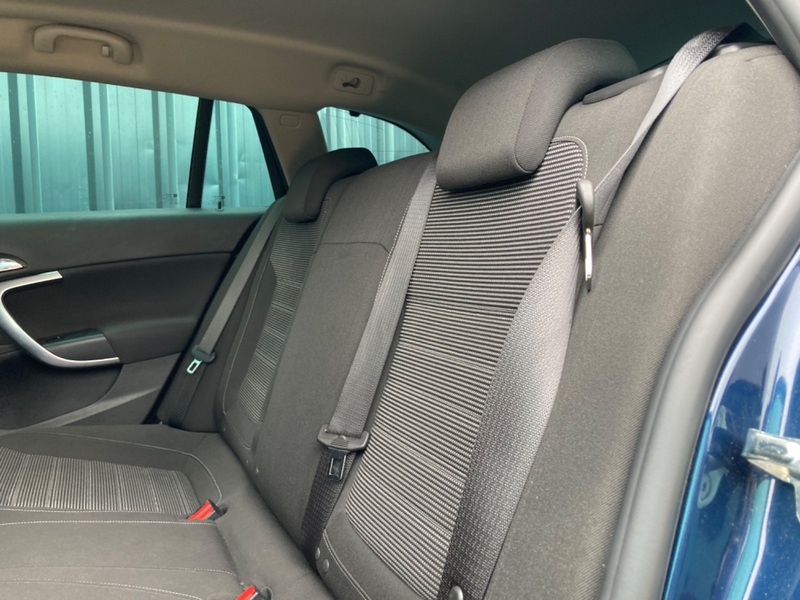 VAUXHALL INSIGNIA